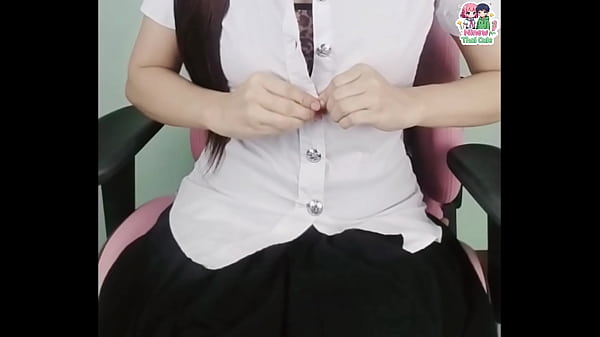 สาวนักศึกษาสวยโดนแฉคลิปโชว์ของร้อน ควงจู๋ปอมเสียวจัดบนโต๊ะทำงาน