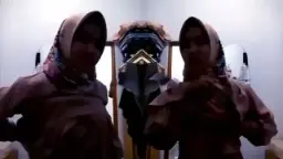 Guru Berjilbab Remas Payudara