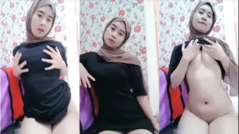 Live Streaming Ukhti Berhijab Dengan Aksi Terbaru Yang Menggoda