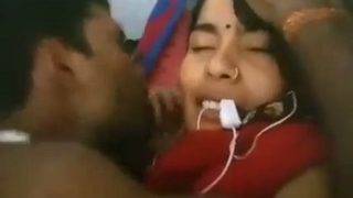 Video Panas Ibu-ibu India Bercinta Dengan Sari