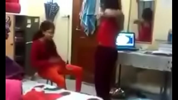 Ngeseks Di Hostel, Lucu Tapi Bikin Basah