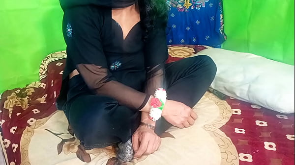 Bhabhi Muslim Seksi Dihardcore Anal Kasar Sama Tukang Servis India, Ngentot Doggystyle Brutal
