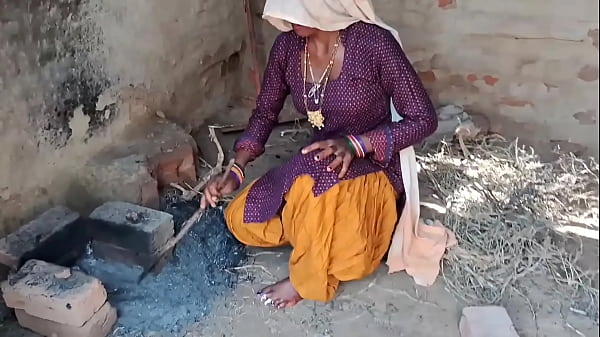 Desi Bhabhi Dalam Salwar Suit Ketat Ditembak Habis-habisan, Anal Seks Paling Hot