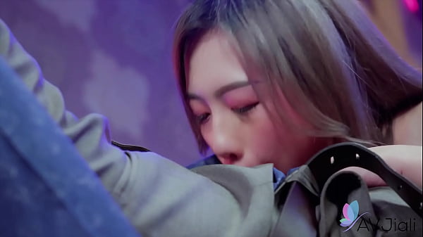 Gadis Seksi Tiongkok Lin Siyu Sedang Ngentot Dengan Nafsu Liar.