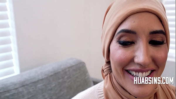 Mengoyak Batas Budaya Dengan Setiap Goresan Yang Menggairahkan