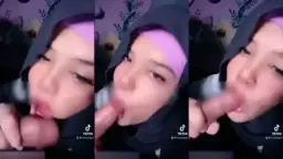Arrazyny Jilbab Ngewe Pakai Kontol Dildo Sampai Muncrat