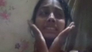 Gadis Desa Bangladesh Malu-malu, Tapi Dadanya Montok Kelihatan Menggoda Banget