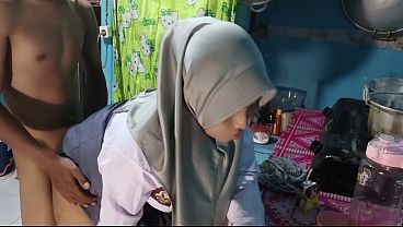 Ngentot Adik Ipar Sambil Mainin Tete