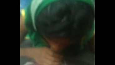 Desi Auntie Ngemis Di Kereta Lokal, Crot Di Mana-mana