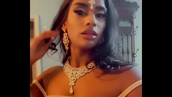 Beberapa Waktu Lalu Syuting Buat Brazzers, Ngentot Sambil Diarahin Kamera.