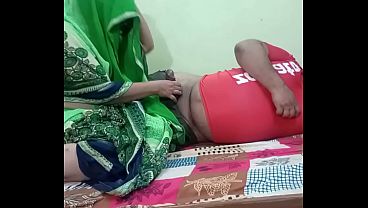 Desi Indian Couple Lagi Bercinta Di Ranjang, Nafsu Panas Minta Digebukin.