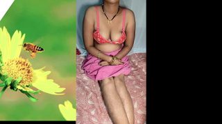 Desi Istri Rumah Tangga Seksi, Memek Digebukin Sampai Keras