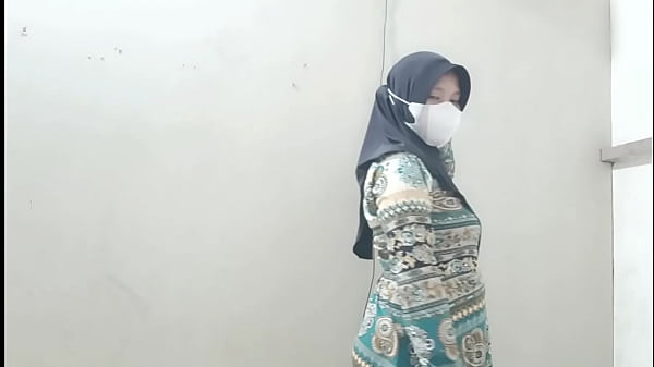 Ngentot Bininya Tetangga Pas Suaminya Cabut Ngantor, Enak Banget