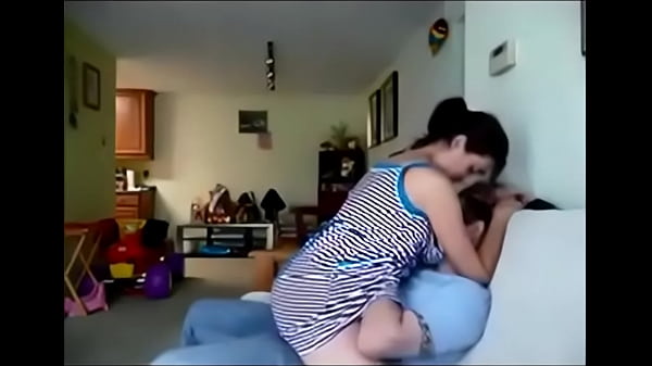 Video Panas Cewek India Cantik Digrebek Sambil Nge-cam Liar