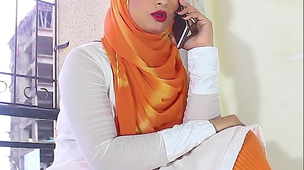 Salma Cewek Hijab Lagi Ngentot Temen, Suara Hindi Jorok Bikin Makin Panas