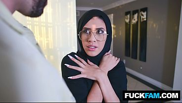 Hijabnya Masih Perawan Tapi Celahnya Udah Kebuka, Siap Digocok Sama Angel Del Rey