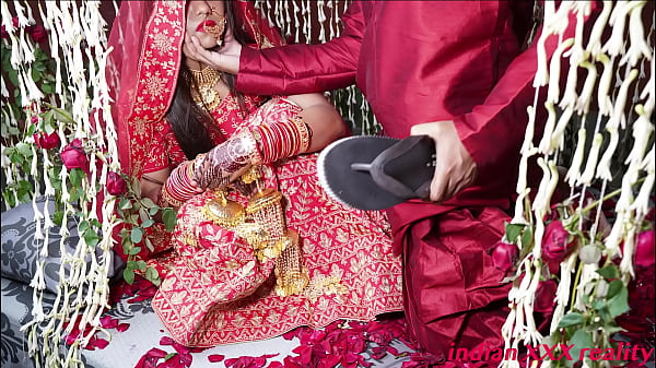 Malam Pertama Pernikahan India, Bikin Basah Di Ranjang, Gaya Xxx Hot Banget!