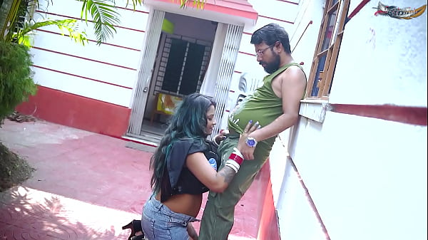Desi Bengali Pasutri Ngebanjir Anal Di Luar Rumah Pake Audio Hindi Hot (film Penuh)