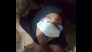 Cewek Indonesia Ngewe Di Kamar Mandi Sambil Nenggak Air Kencing