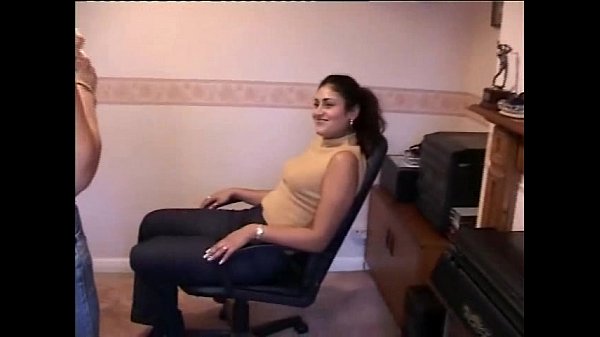 Cewek India Malvina Sama Lisa Inggris Saling Jilat Memek Basah Part 3