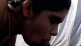 Bhabhi India Ngewe Nikmatin Blowjob Plus Doggy Style Sambil Ngocok.
