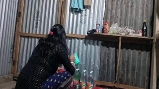 Dasar Brengsek, Dia Ngewe Adik Istri Sendiri Di Film Biru India.