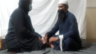 Fakir Ngibul Sambil Ngewein Tante Pakistan Yang Seksi.