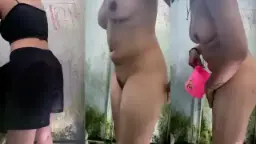Ngintip Kamar Ganti Kolam Renang, Bikin Makin Tegang Dan Basah.