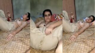 Punjabi Lady Telanjang, Nyalain Rokok Sambil Pamer Tetek