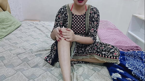 Saat Malam, Kakak Tiriku Sendirian Di Kamar, Aku Pun Masuk Dan Mulai Meraba-raba Tubuhku, Mengelus Bagian Sensitif Di Depan Matanya.