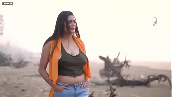 Foto Cewek Desi Lagi Pose Panas Bikin Ngilu.