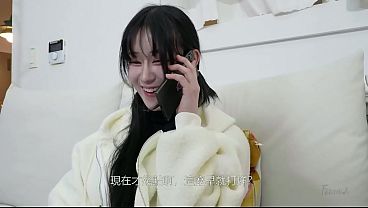 Gadis Korea Kesepian Yang Menjebak Tukang Servis Di Antara Pahanya Yang Merangsang
