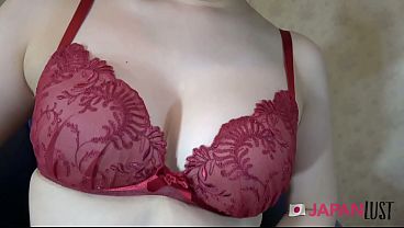 Bokep Jepang Montok Besar Kontolnya Dimasukin Ke Memek Sampai Crot Di Dalem