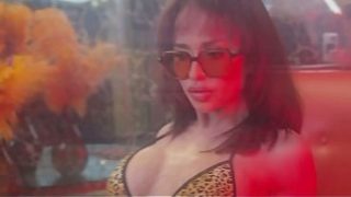 Demi Rasa Penasaran, Aku Rela Berbagi Pacarku Dengan Kakak Tiri Di Ranjang!
