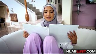 Hijab Babe Babi Belajar Nyedot Kontol Biar Makin Betah – Hijablust