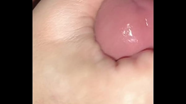 Istriku Paling Jago Ngewe Mulut, Goyang Lidahnya Bikin Kontolku Makin Keras, Ngentot Istriku Terus.