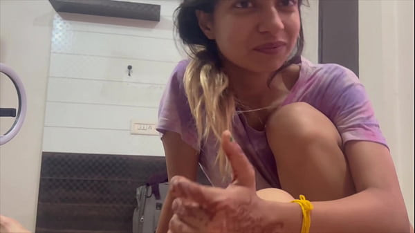 Desi Cewek Ngeces Jari Dimasukin Ke Lubang Pantat Sama Kakak Tiri