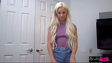 Si Blonde Elsa Jean Nakal: “serahin Duit Lu, Aku Isap Kontol Lu Sampai Kering”