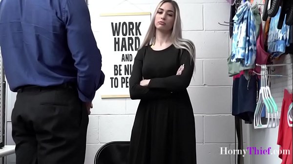 Remaja Brengsek Berhijab Ngentot Polisi Biar Bebas Dari Penjara – Delilah Day | Hornythief
