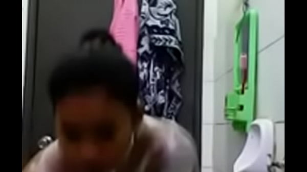 Narsis Banget Sih, Sampe Lupa Diri, Bikin Makin Greget Pengen Liat Lebih Dalam