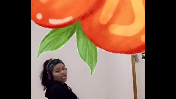 Tari Pantat Hot Ala Indonesia, Bikin Ngaceng!