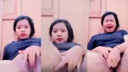 Putri Fatikah Buka Lebar Di Kamar Sambil Mainin Diri Sendiri.