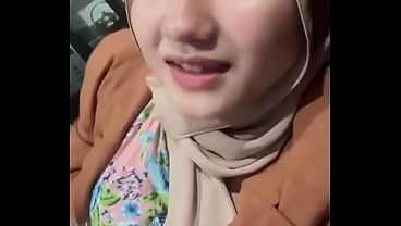 Cewek Abg Indonesia Lagi Live, Goyang-goyang Bikin Tegang