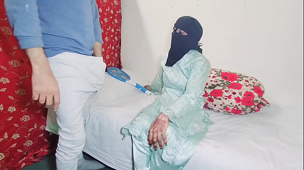 Goyangin Pantat Montoknya Sambil Ngewe Dalam Bahasa Hindi, Kontol Gede Masuk Ke Lubang Belakang Cewek India Seksi.