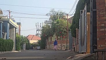Mampus, Nih Ibu Arab Lagi Colmek Di Luar Rumah, Dekat Jalanan Bikin Ngaceng