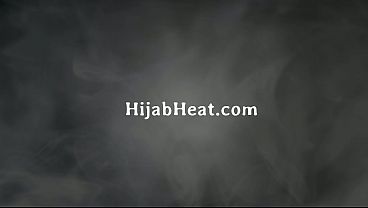 Bokep Arab Muslim Kaku Dihajar Bertubi-tubi Di Kantor