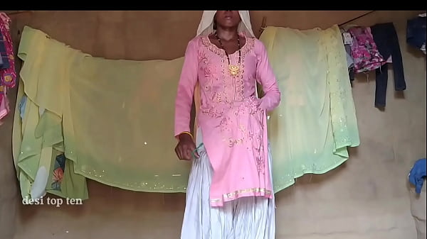 भाभी ने जोर से चूसा मोटा लंड, फिर चोदा देसी चूत देसी हिंदी सेक्सी वीडियो