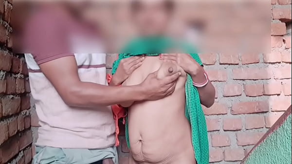 Desi Gadis Cantik Digenjot