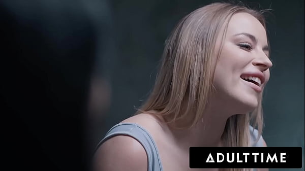 Waktu Dewasa – Si Gadis Seksi Anna Claire Clouds Goda Polisi Saat Interogasi, Berujung Seks Kasar Dan Liar!