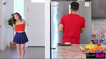 Tiap Tetes Kontol Lo Malam Ini, Kimmy Kimm Nunggangin Diego Perez Keras-keras Sampe Crot Di Dalem Buat Fourth Of July.